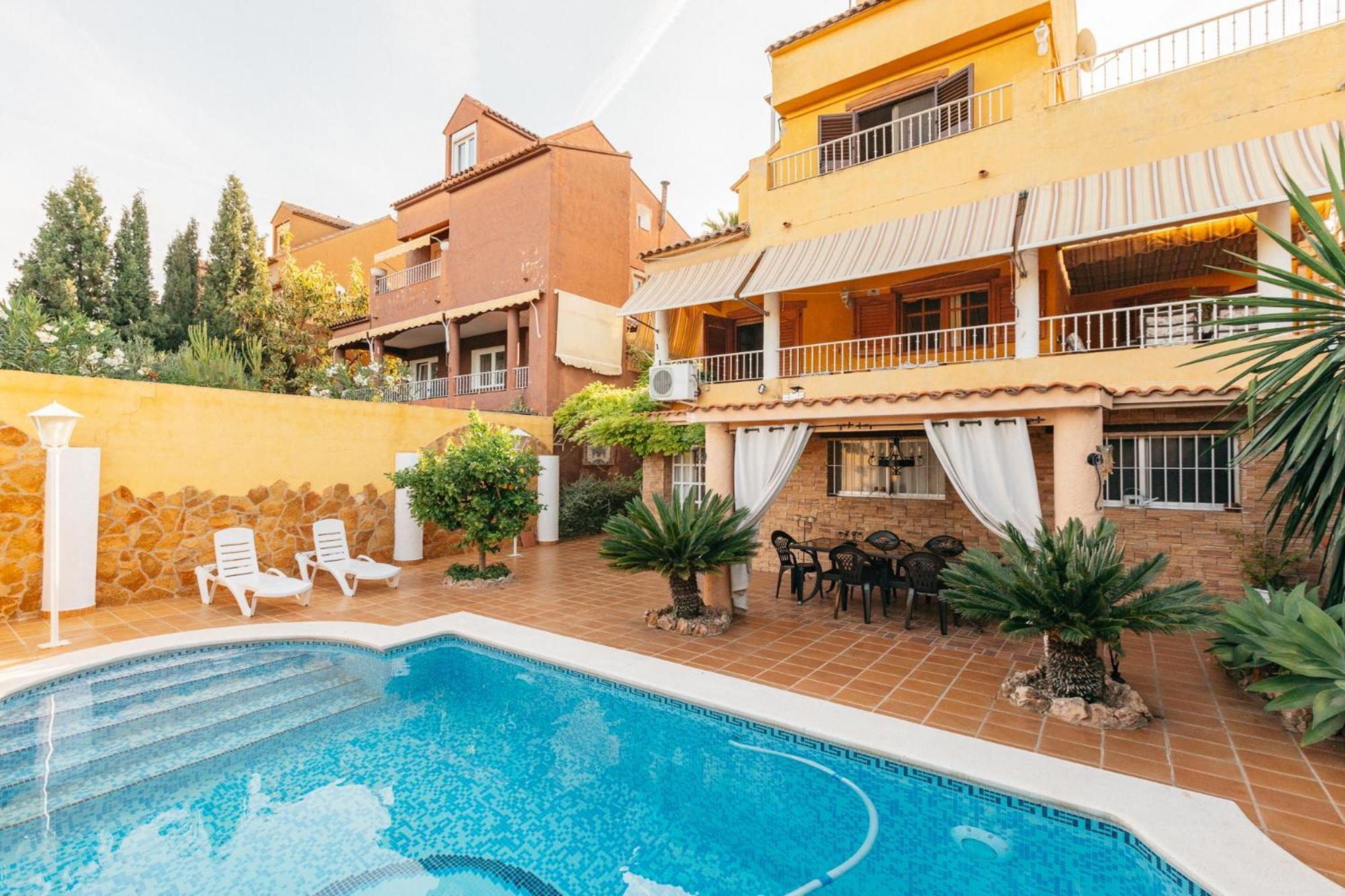 Chalet, Villa Rodeada De Naturaleza Piscina A Doce Klm De Valencia Y 7 Del Aeropuerto ภายนอก รูปภาพ
